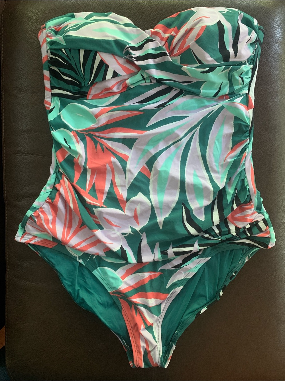 Anne Cole Strapless Twist-front Tropical Leaf One-Piece in Green, Coral & White